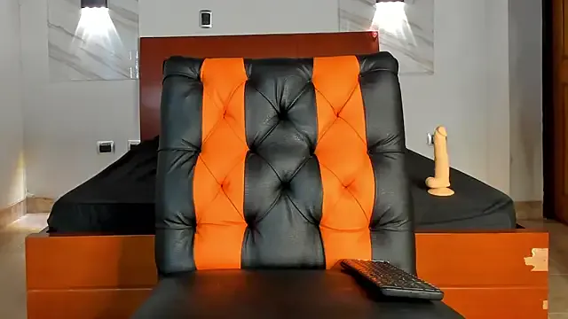 Freechat Charlotte-Smit on StripChat