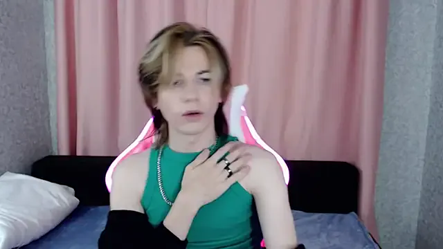 Freechat evan_reinhart on StripChat