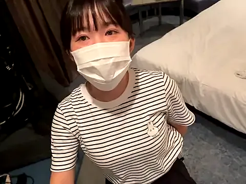 hikiwarinatto_xoxo on StripChat