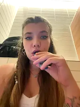 Freechat Holy_Tereza on StripChat