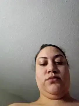 Freechat honeeyyy_pot on StripChat