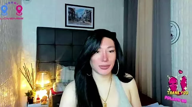 Freechat hottycrishina on StripChat