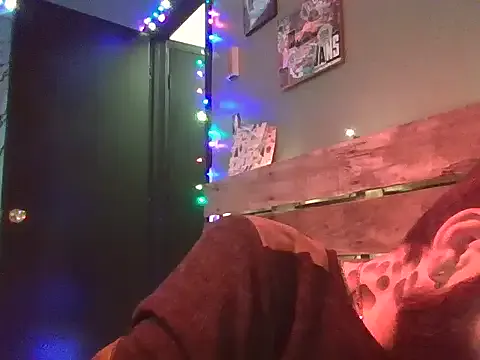 hungspundick1 — to get high af and show off my cock