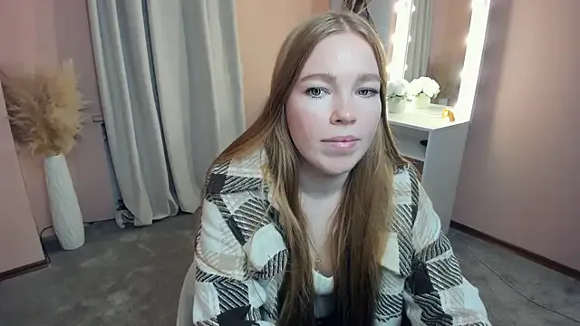 LavetaShiroma on StripChat