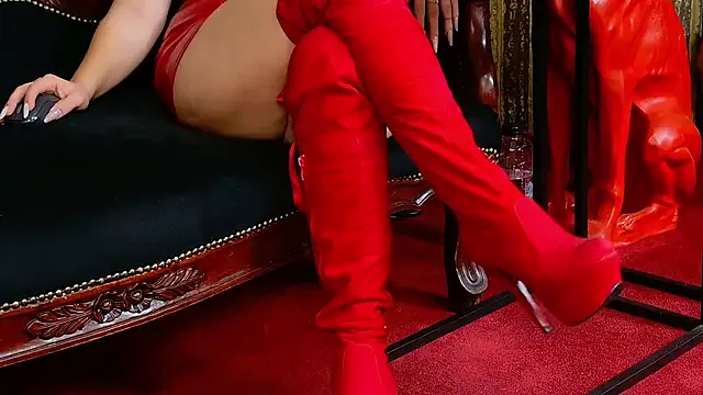 Freechat MistressEly on StripChat