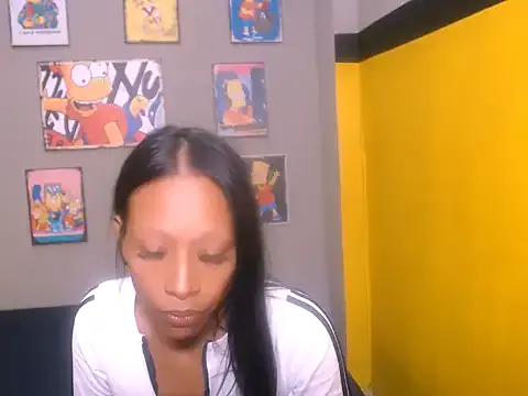 Freechat monserrath_bitch_naughty on StripChat