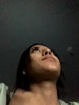 santosz83 — Siririca com brinquedinho