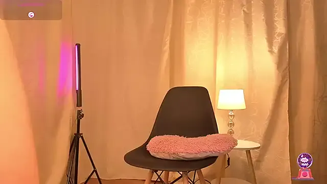 Freechat sophia_dumont on StripChat