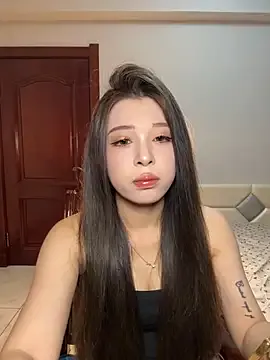 Freechat tuanzi125216 on StripChat