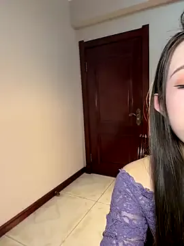 Freechat tuanzi125216 on StripChat