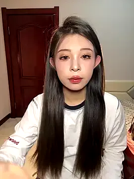 Freechat tuanzi125216 on StripChat