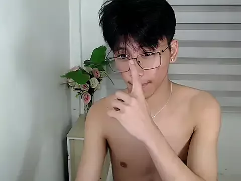 Freechat twinkyno on StripChat