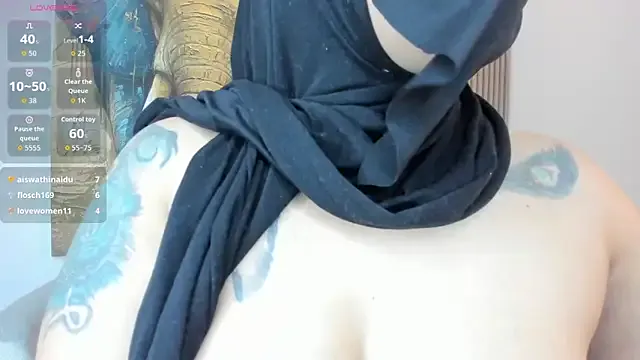 zully_arab on StripChat 